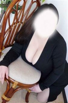 かわいい熟女＆おいしい人妻　千葉店／まりあ